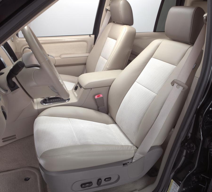  Mercury Mountaineer 2006 года  (фото 16 из 44)